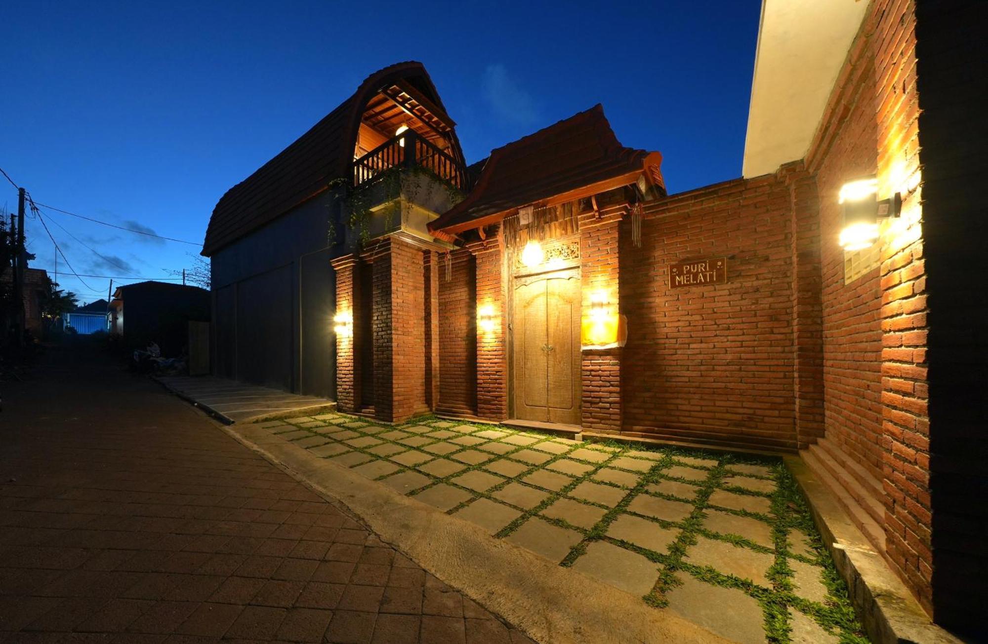 Puri Melati Hotel Uluwatu Екстериор снимка